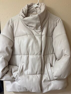 STYLUS Vegan leather Light Cream Quilted Puffer Jacket with High Collar